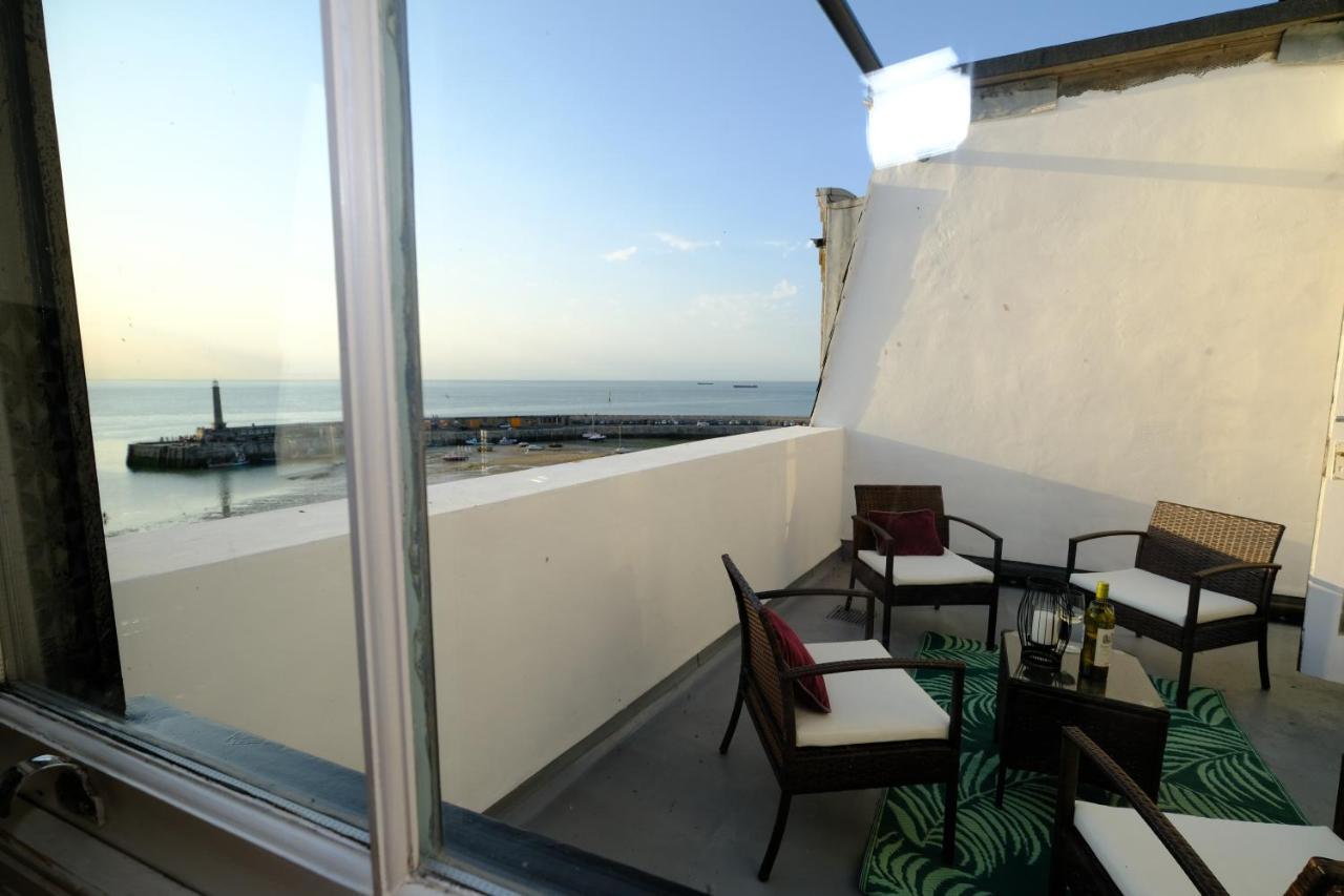 Balcony View Sunsets On Margate Seafront Exterior photo